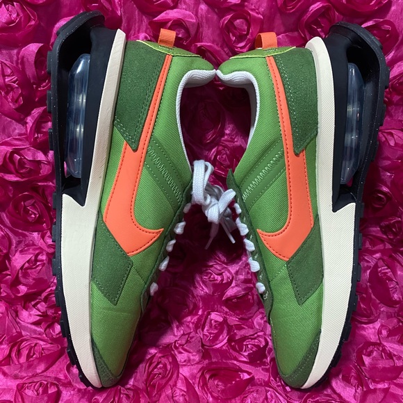 Nike Air Max Pre-Day LX Men's Shoes - Picture 8 of 11